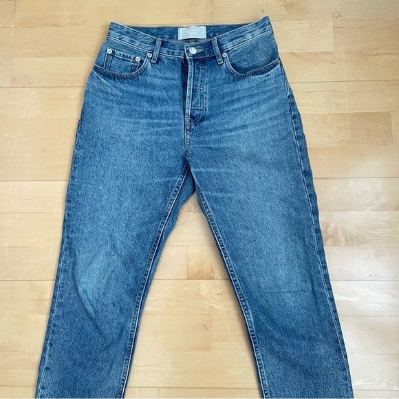 Everlane The 90s Cheeky Jeans Crop Straight Leg
Vintage Blue
Size 26 - Picture 6 of 11